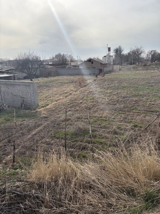 Ховли   сотилади