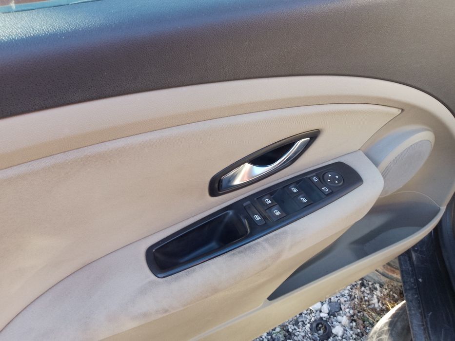 Продавам на части Рено Флуанс 1.5 дци 106кс