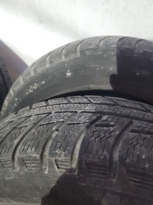 Гуми 185/60/14 godyear 3бр и мишелин 165/70/14 2бр