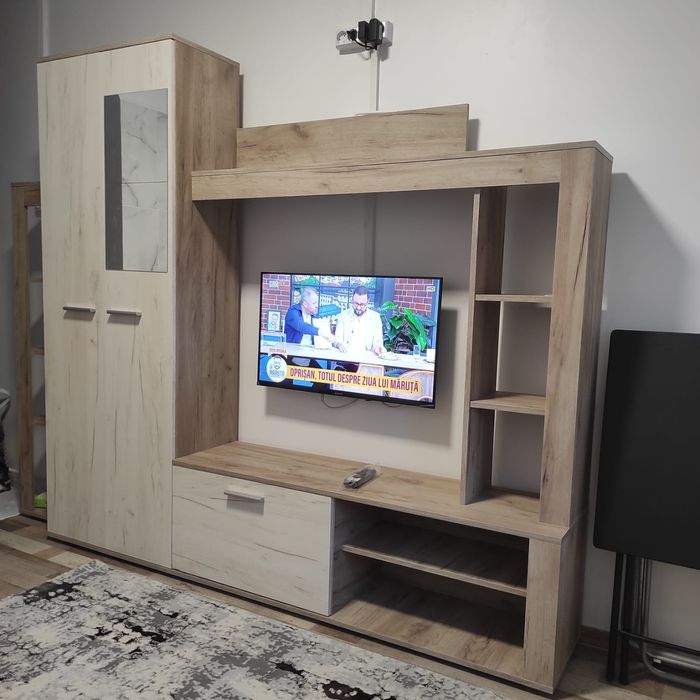 Închiriez garsonieră zona Micro 14