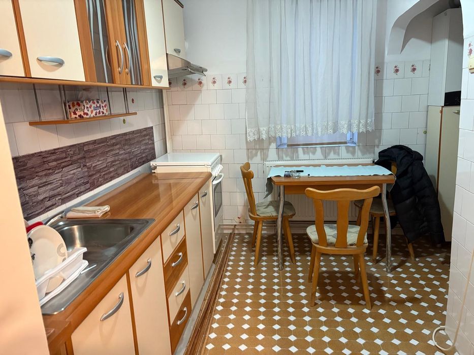 Inchiriez apartament 2 camere