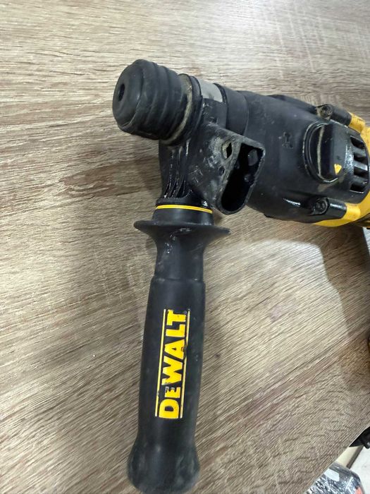Електрически перфоратор DeWALT D25133K, 800 W, 2.6 J, SDS-Plus