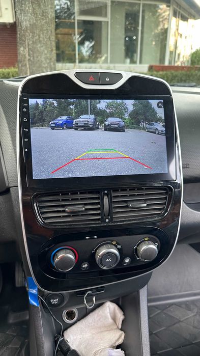 Navigatie android Renault Clio 4 CarPlay AndroidAuto GPS rLink USB