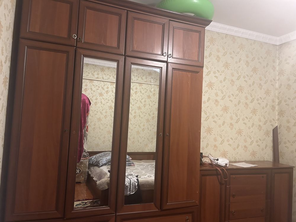 Спальный гарнитур