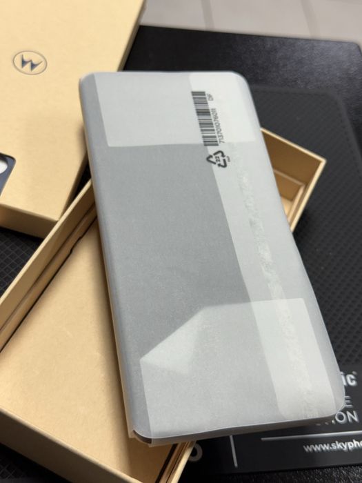 Motorola moto Edge 50 Neo,PANTONE Grisaille,256GB/8GB RAM *ЧистоНов*