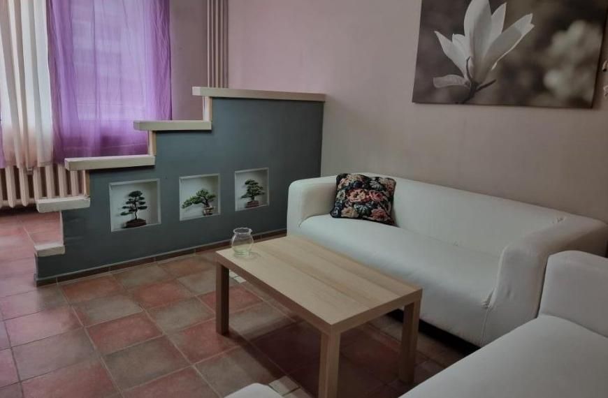 Дава се под наем Двустаен апартамент в София, Слатина - 75 кв.м за 475 € - Снимка #1