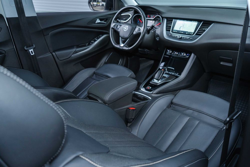 Opel Grandland X Plug-In Hybrid 1.6 PHEV AT8 – 224 CP – 2020