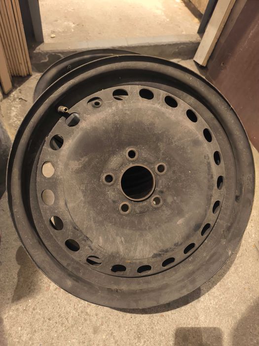 Метални джанти размер 16 ЕТ64 5х108