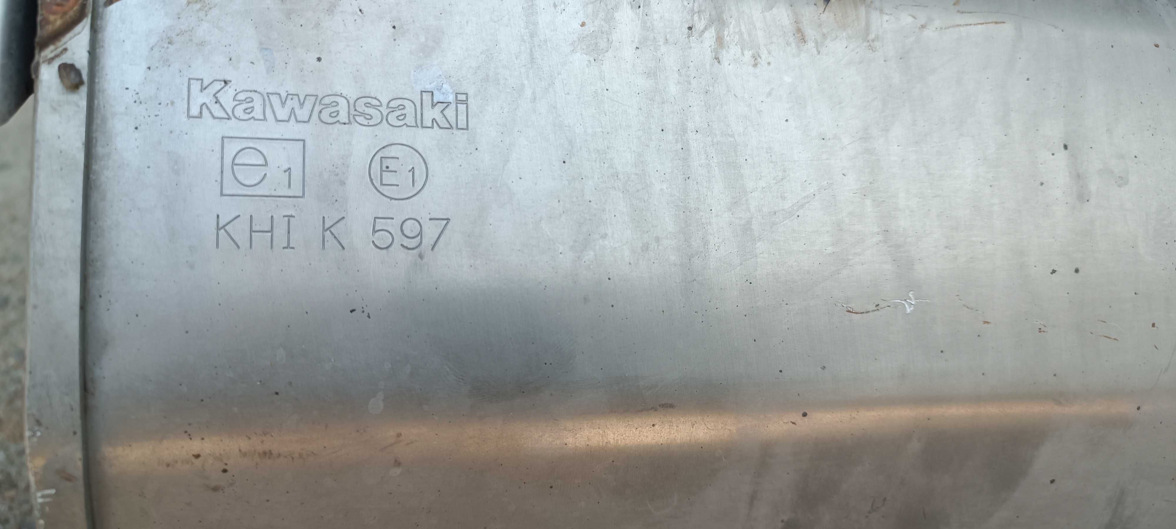 Оригинално гърне за Кавазаки ЕР6Н/Kawasaki ER6N
