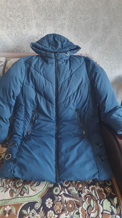 Пуховик б/у нужно смотреть, недорого. Район КСК.