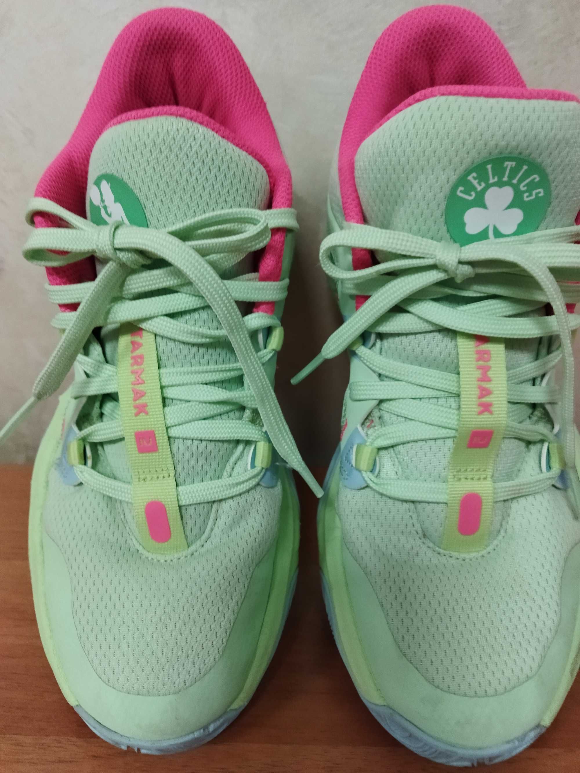 Маратонки Nike номер 37