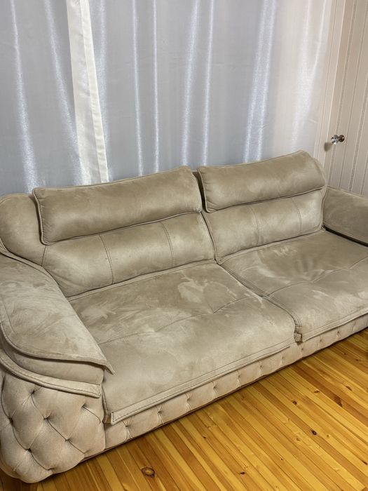 Диван для зала, спинка отпускается (бу)