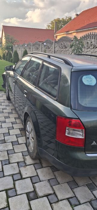 Dezmembrez audi a4 1,9 130cp 2004 awx. Zabrani județul Arad