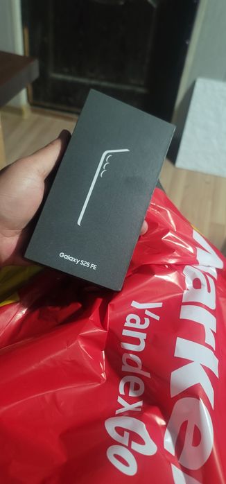 Samsung Galaxy S25 FE NEW