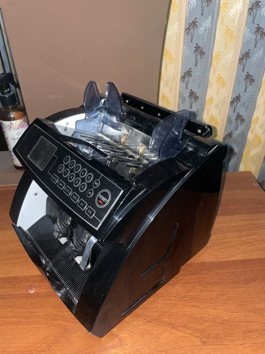 Продаётся деньги считающий аппарат