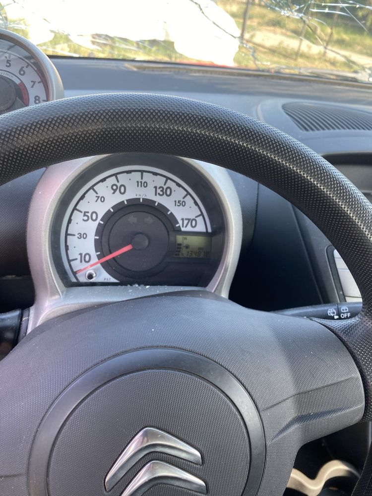 Dezmembrez Citroen C1 1.0 benzina 50kw