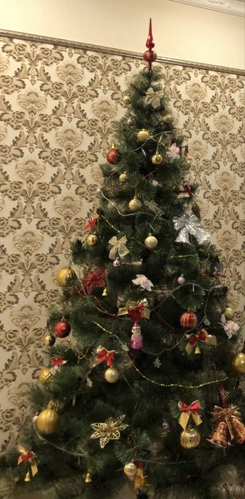 Продам новогоднюю елку