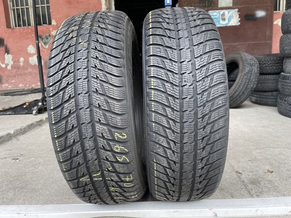 2 anvelope de iarna 265/70/17 Nokian ca noi