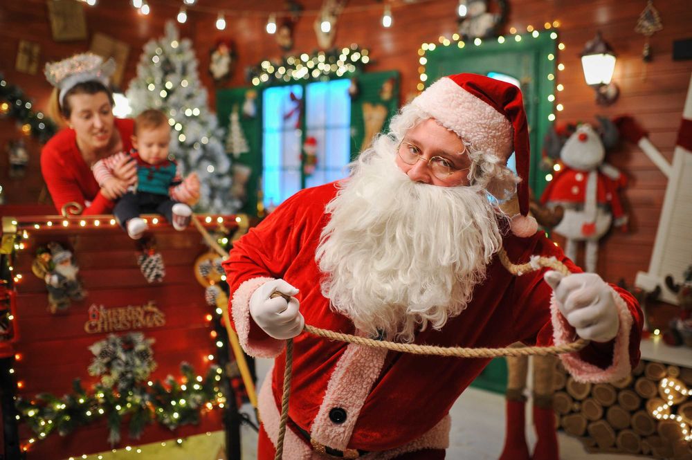 Sanie masiva veche din lemn decorativa sau pt sedinte foto Craciun