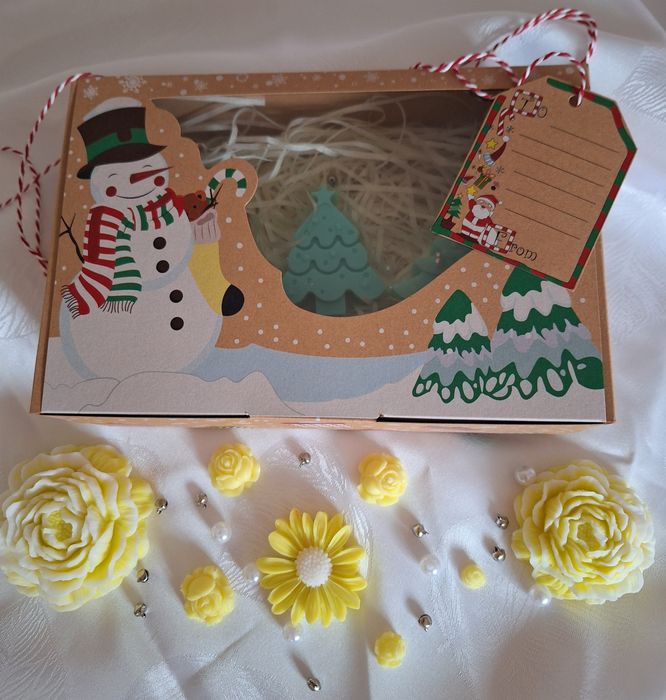 Ароматни свещи за коледните празници и всеки друг празник.