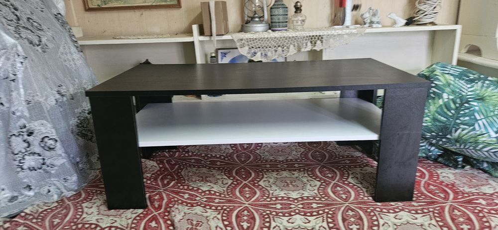 Холна маса  ползвана малко