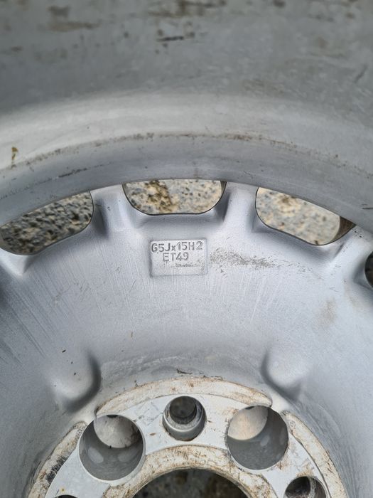 3 TREI Jante 15' originale Mercedes 190, w 124, w 201  Gullideckel