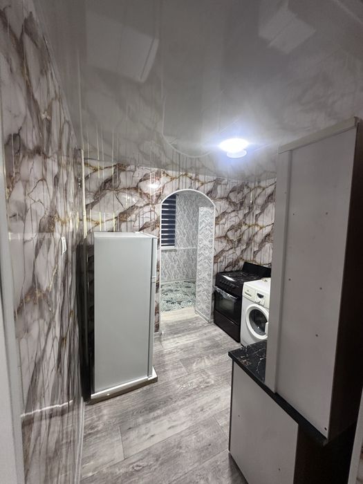 2xonali kvartira srochna sotiladi yo’l yoqada joylashgan