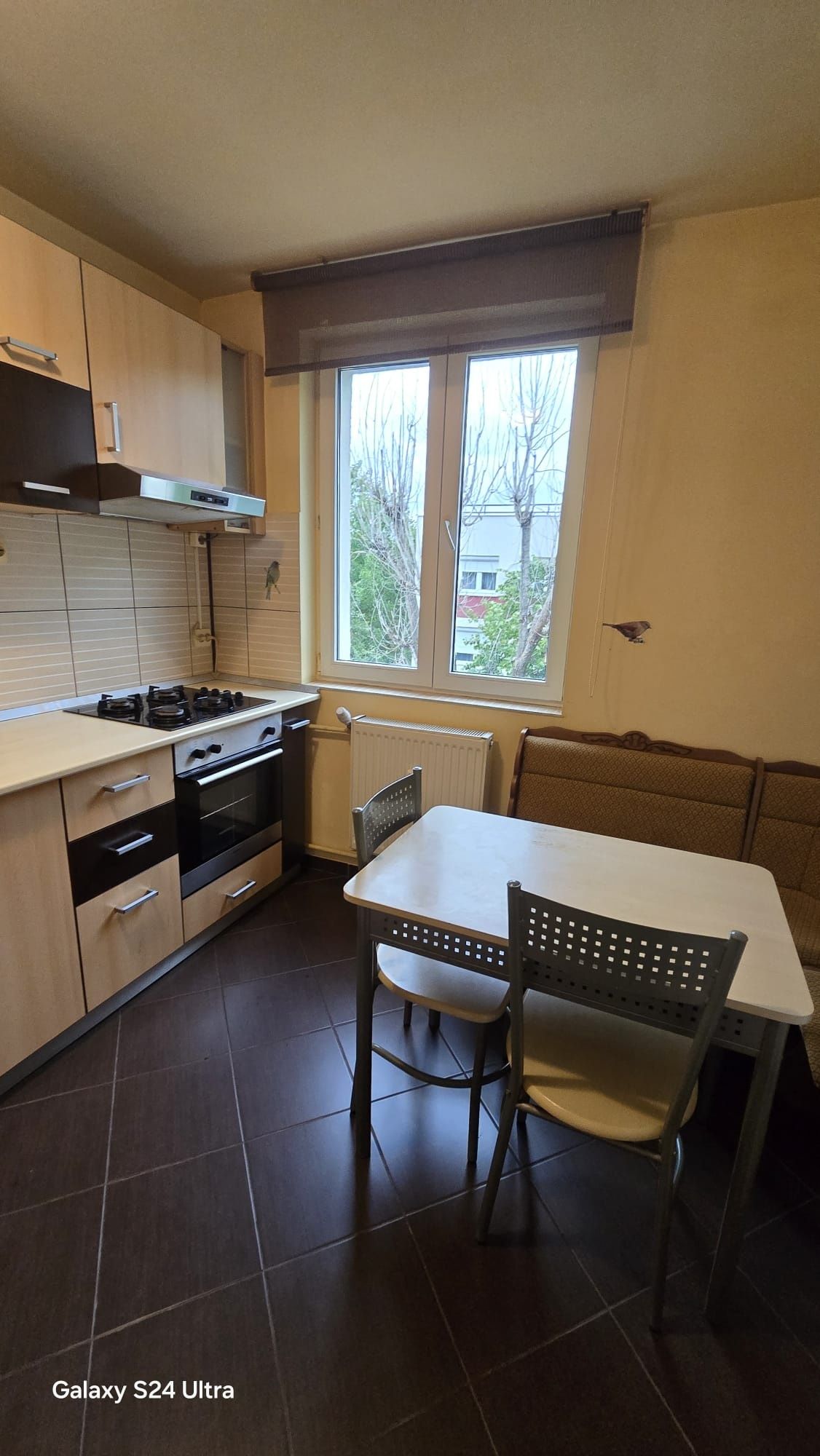 Închiriez apartament 2 camere decomandat