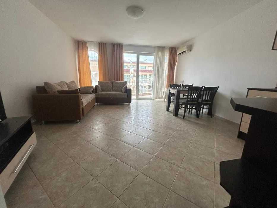 Продава се Тристаен апартамент в к.к. Слънчев бряг - 88 кв.м за 950 €/кв.м - Снимка #1