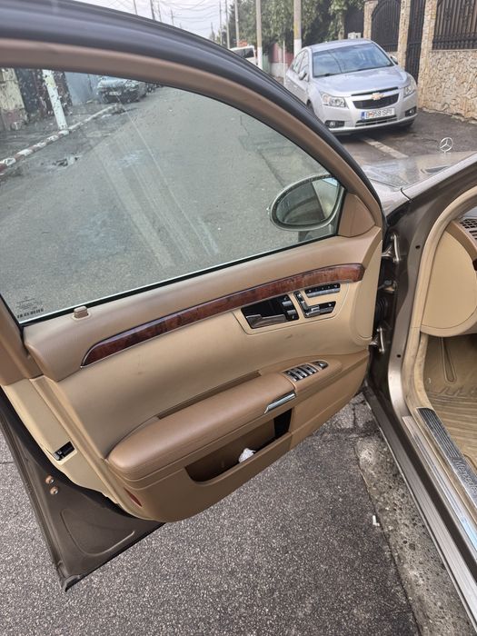 Mercedes Benz S class  Gold 2008 interior impecabil