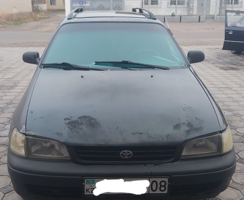 Тойота карина е универсал