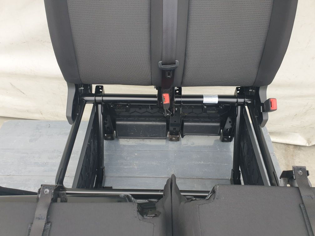 Schimb Bancheta VW Crafter cu scaun de o persoană