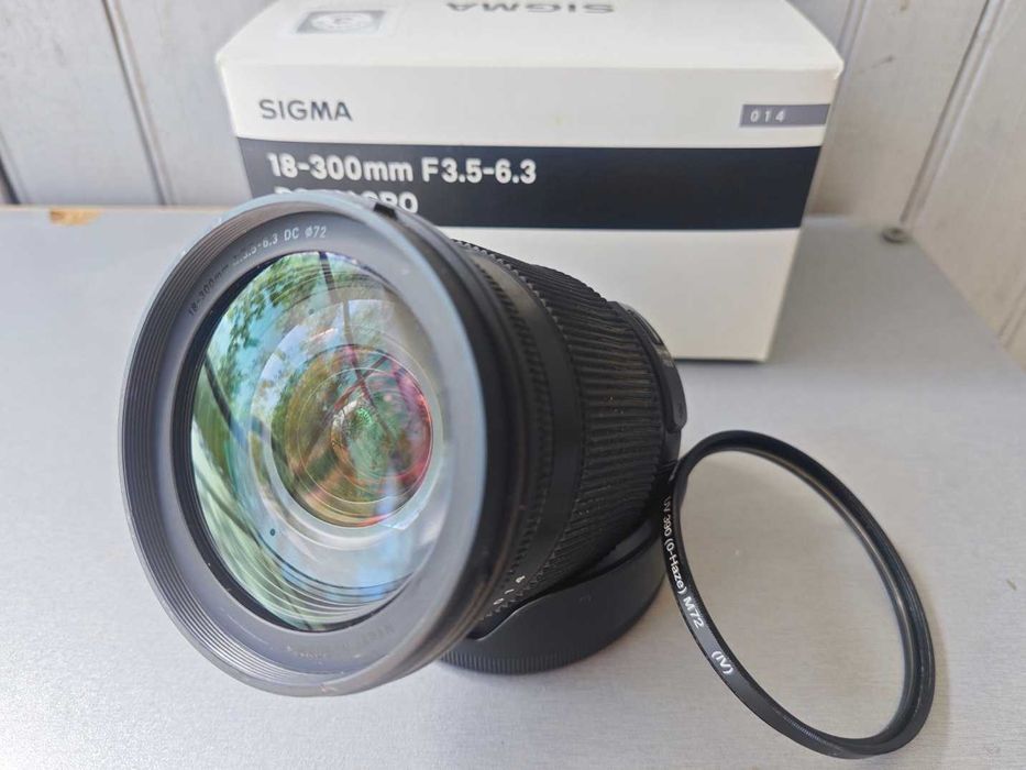 Обектив Sigma DC Macro HSM (Contemporary) 18-300mm F3.5-6.3 Pentax