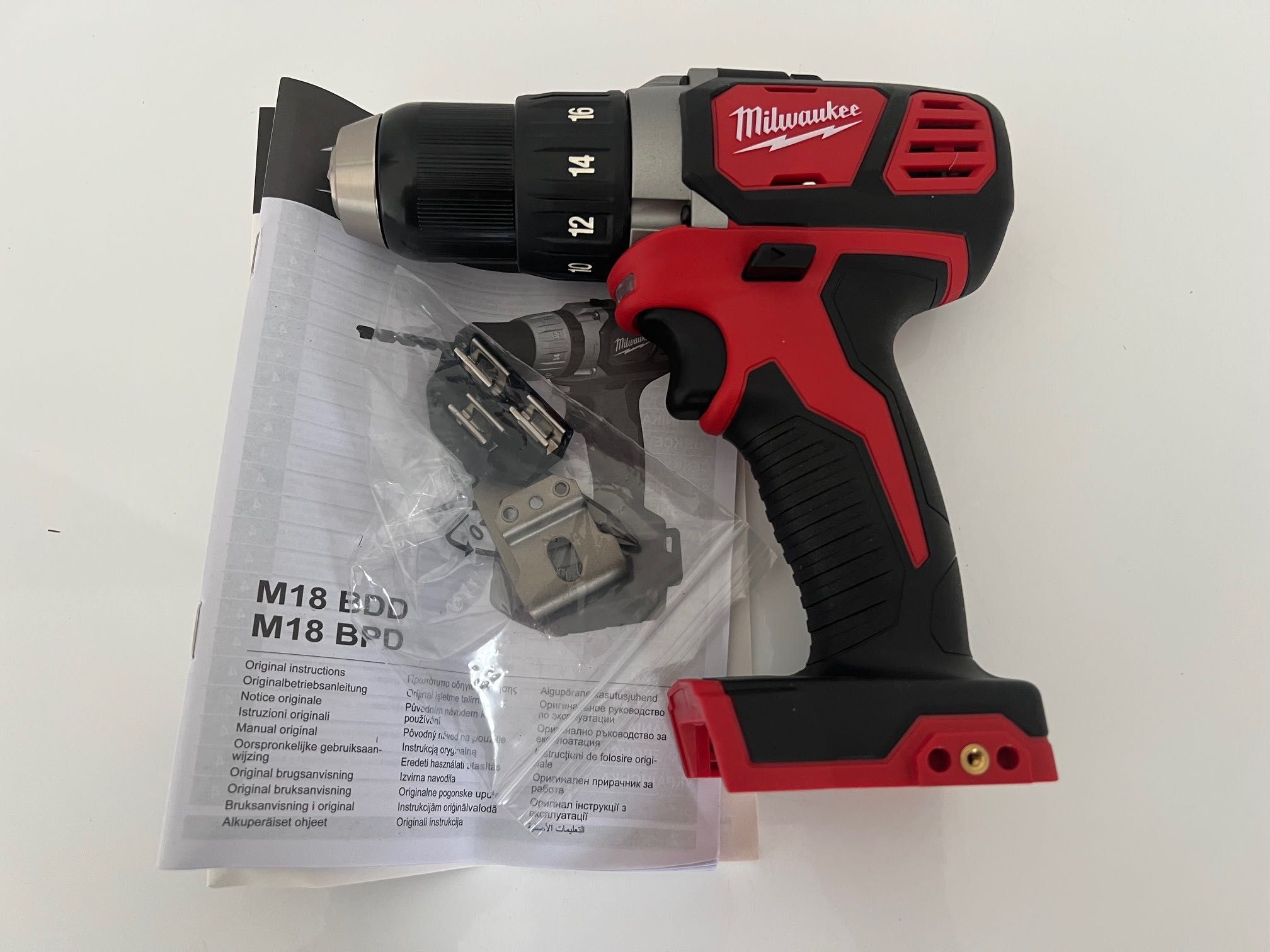 Milwaukee M18BDD 0 si Wolfcraft