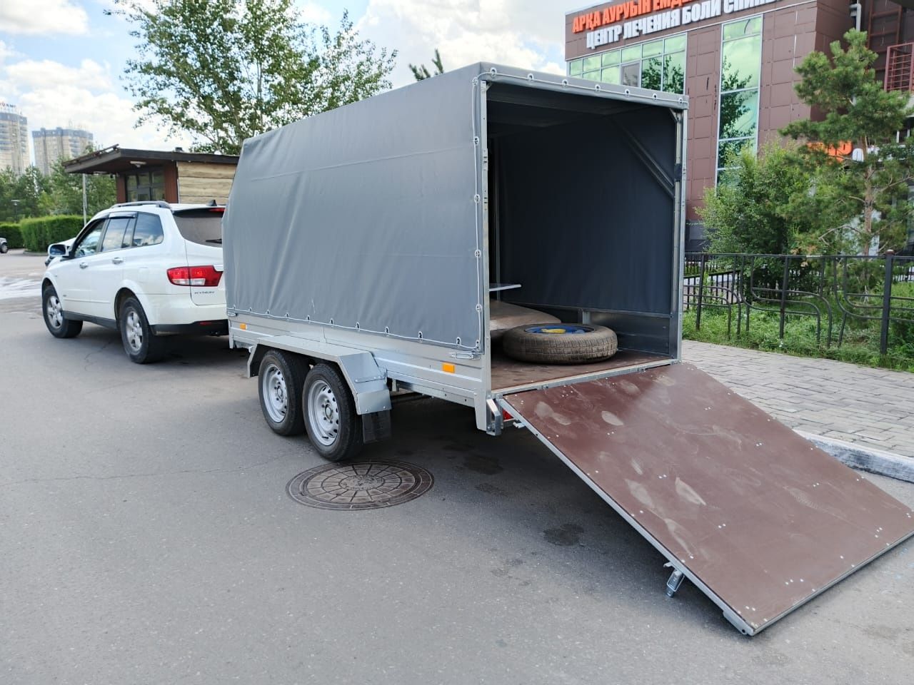 Продам прицеп 3.5 метр