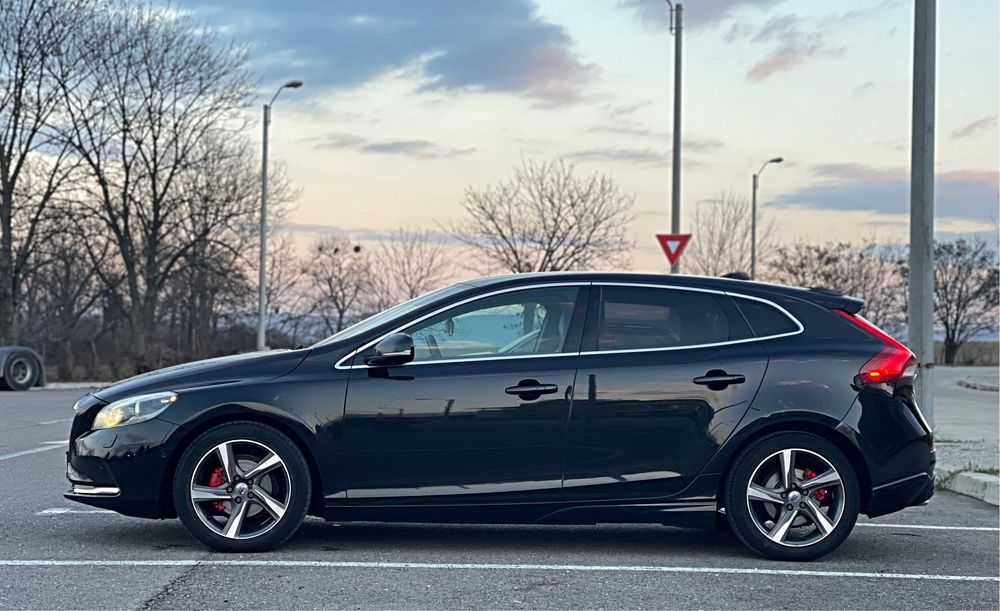 Jante Volvo V40 R-Design 205/55/16 Iarnă dot 2023