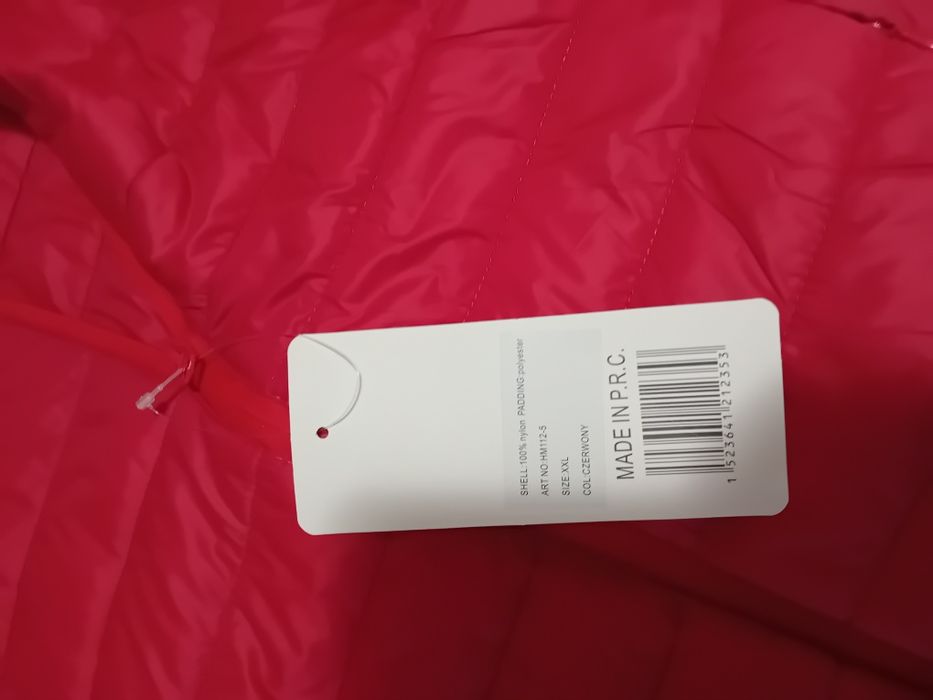 Оле котето яке червено