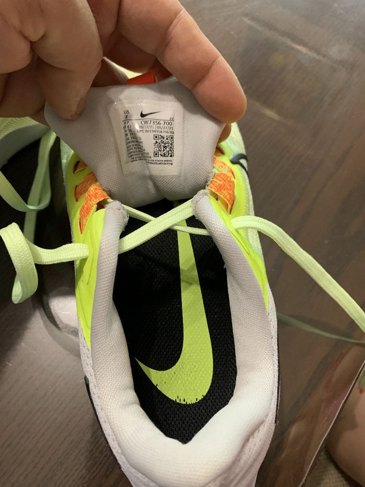 Спортни обувки/маратонки  NIKE