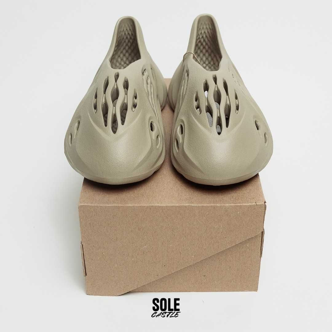 Yeezy Foam RNR 'Stone Salt'