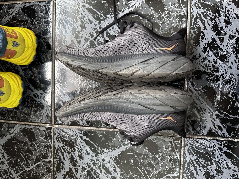 Hoka alergare Clifton 8