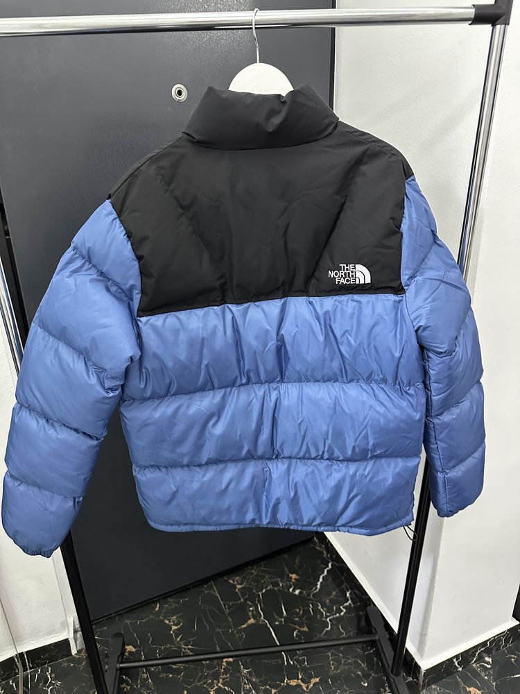 Geaca The North Face 700 puffer