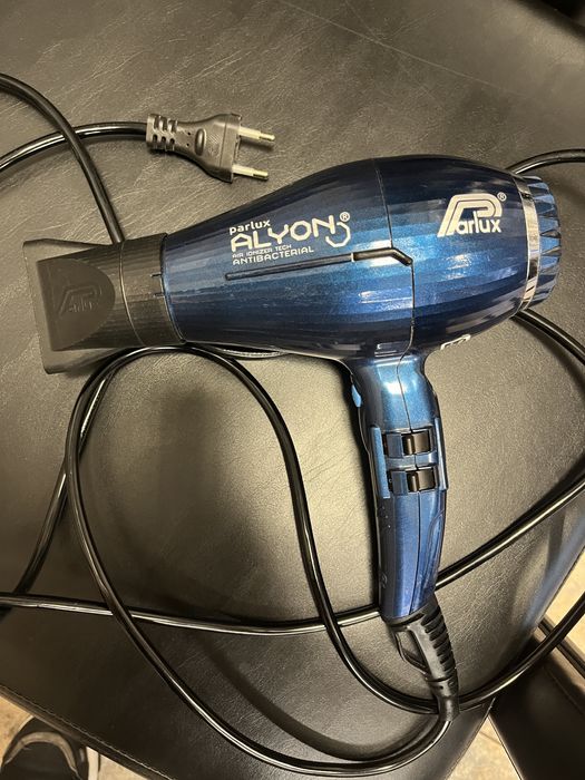 Професионален Сешоар Parlux