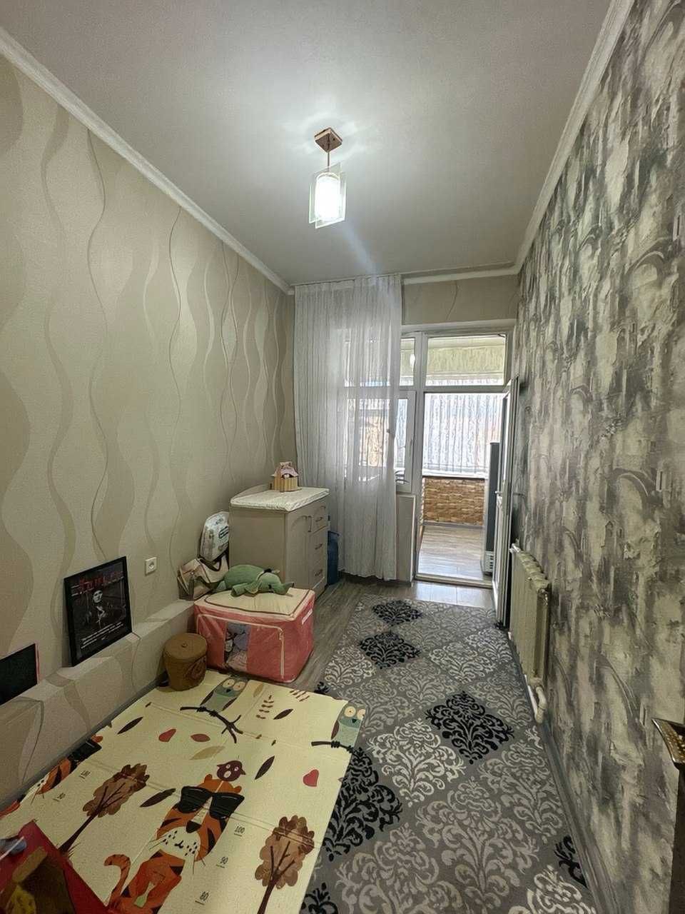 Срочно продаётся квартира в Юнусабаде