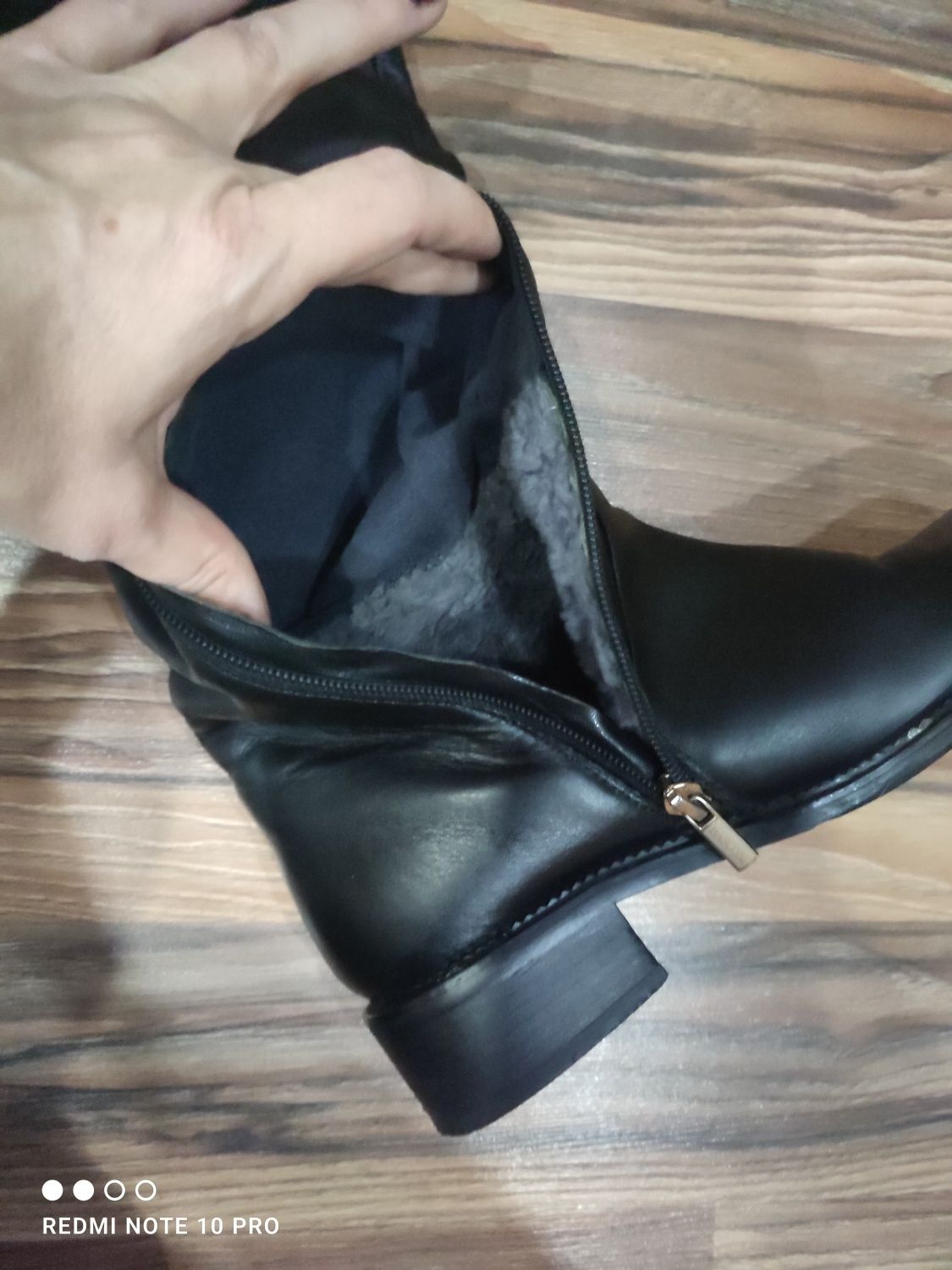 Продаются Сапоги Basconi