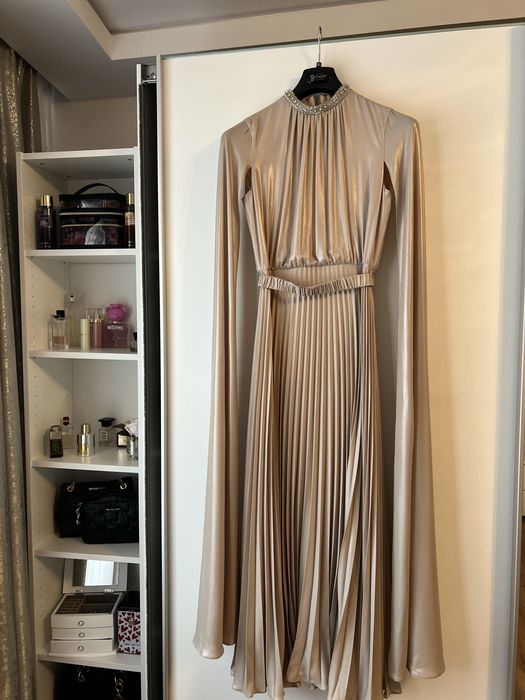 Rochie din voal cu maneci tip capa - Nissa