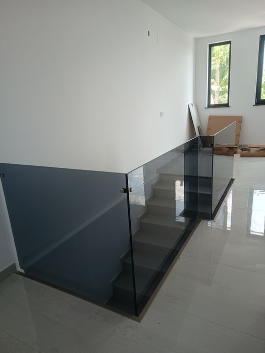 Balustrade din sticlă