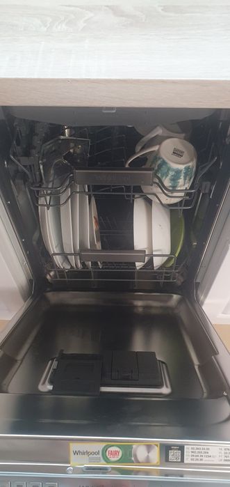 Vând mașină de spălat vase incorporabila