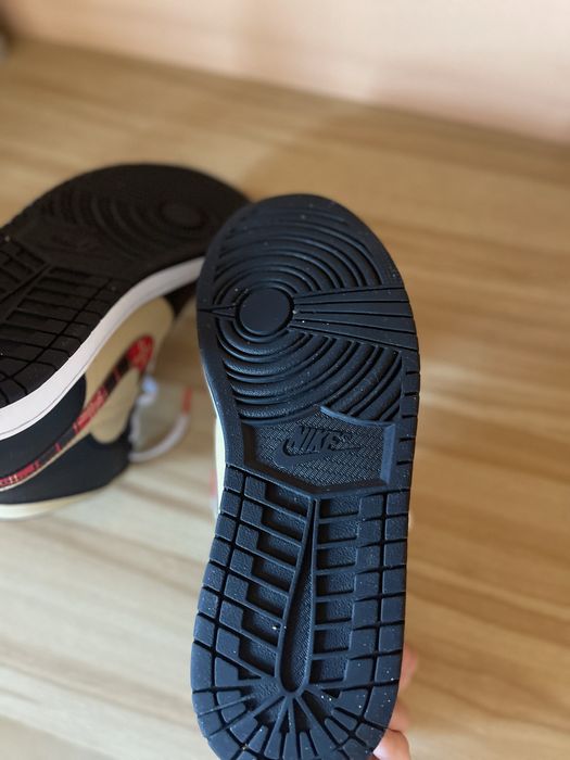 Jordan 1 Mid Tartan