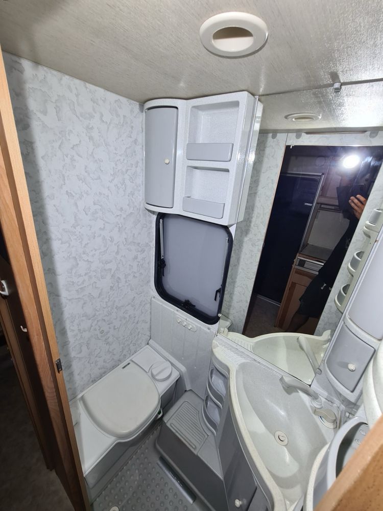 Продава се каравана Adria Unica 431