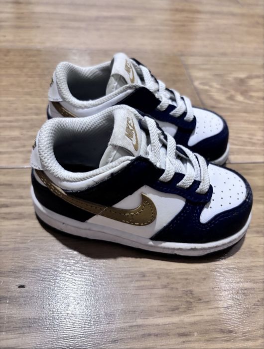 Pantofi sport NIKE marimea 22